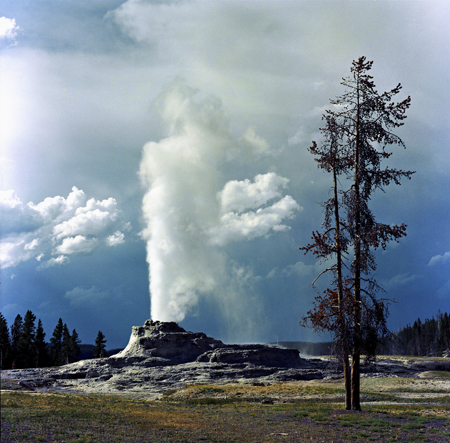 color castle geyser